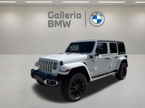 Used 2023 Jeep Wrangler Unlimited Sahara AWD/4WD image 1