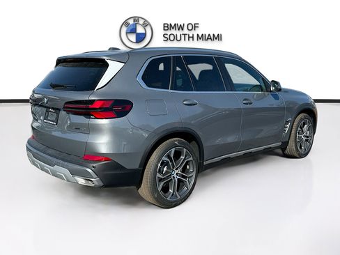 New 2026 BMW X5 sDrive40i w/ Premium Package image 6