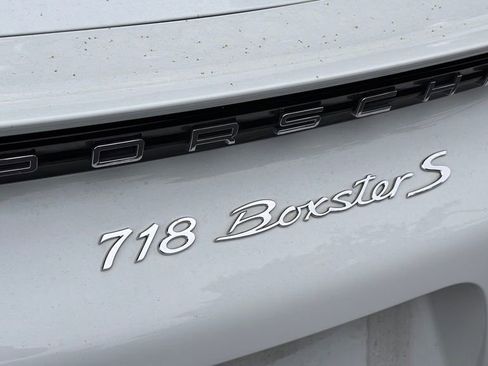 Used 2025 Porsche 718 Boxster S RWD image 11