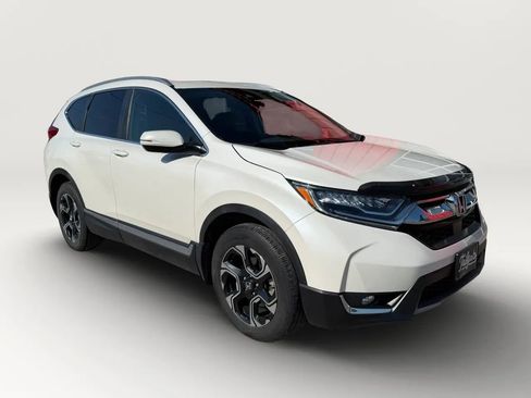 Used 2018 Honda CR-V Touring image 2