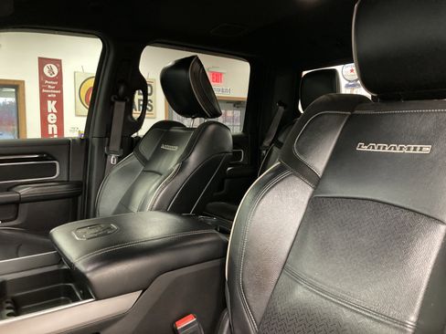 Used 2021 RAM 2500 Laramie image 12