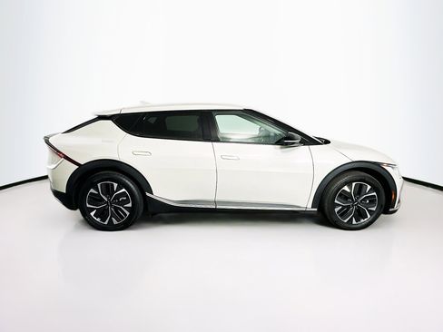 Used 2024 Kia EV6 Light image 10