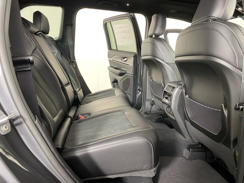 New 2026 Jeep Grand Cherokee Altitude AWD/4WD image 27