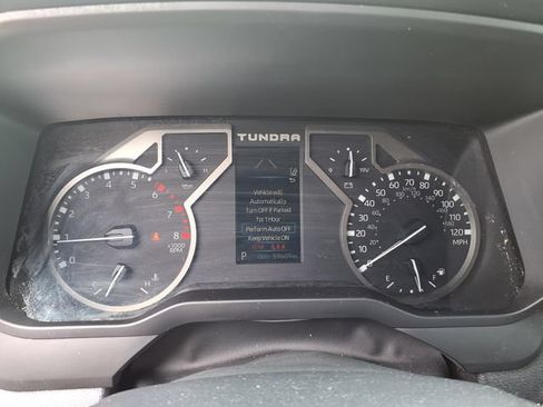 Used 2022 Toyota Tundra SR5 w/ SR5 Convenience Package RWD image 23