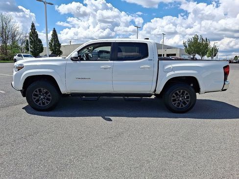 Used 2023 Toyota Tacoma SR5 AWD/4WD image 6