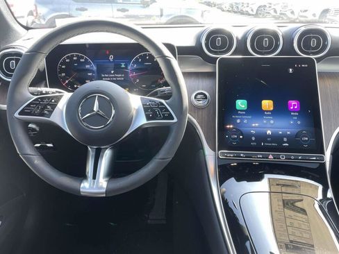 New 2026 Mercedes-Benz GLC 300 4MATIC image 2