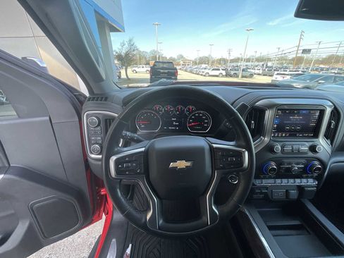 Certified 2020 Chevrolet Silverado 2500 LTZ w/ LTZ Plus Package image 10