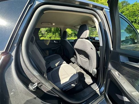 Used 2020 Ford Escape SE FWD image 17