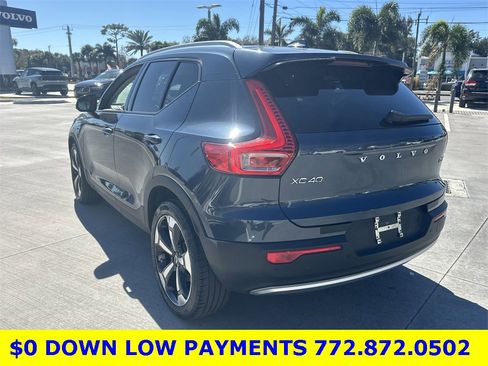 Used 2021 Volvo XC40 T5 Momentum w/ Protection Package Premier image 8