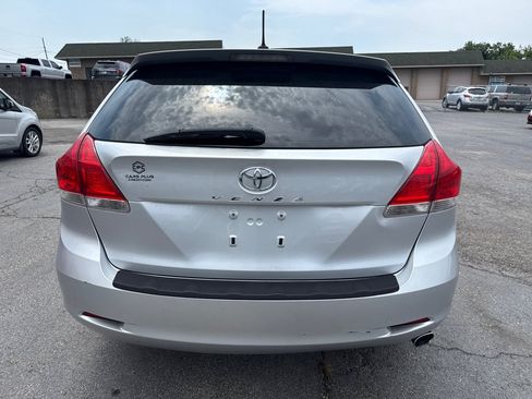 Used 2010 Toyota Venza FWD image 7