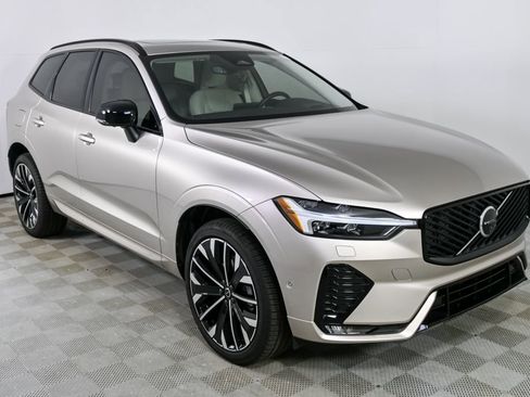 New 2026 Volvo XC60 B5 Ultra w/ Protection Package Premier image 26