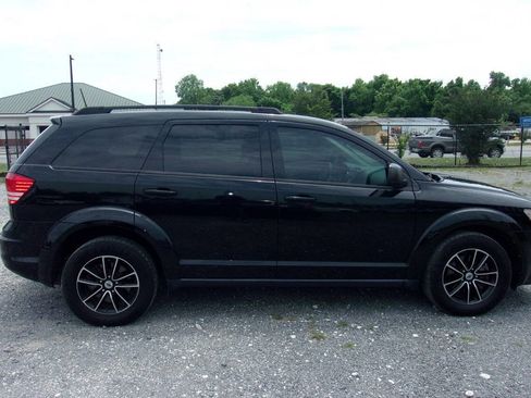 Used 2018 Dodge Journey SE w/ Popular Equipment Group FWD image 8