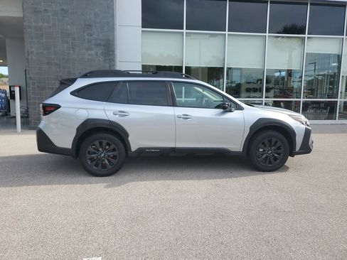 Used 2023 Subaru Outback Onyx Edition AWD/4WD image 6