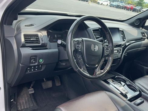 Used 2023 Honda Ridgeline Black Edition image 18