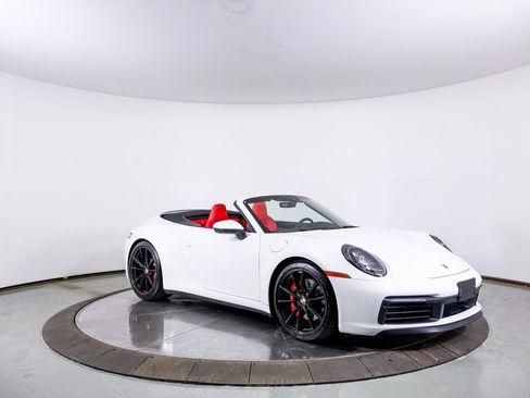 Certified 2024 Porsche 911 Carrera 4S w/ Premium Package image 33