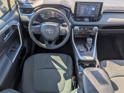 Used 2021 Toyota RAV4 XLE image 26