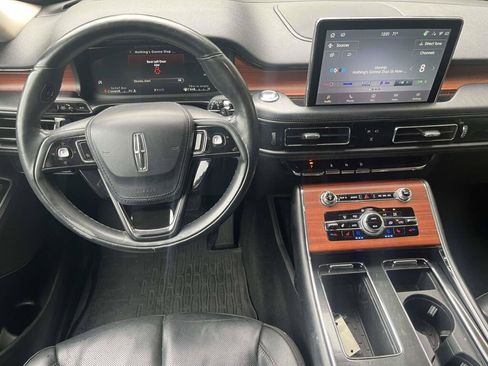 Used 2023 Lincoln Aviator Reserve w/ Equipment Group 201A AWD/4WD image 2