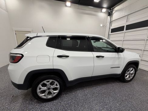 Used 2025 Jeep Compass Sport AWD/4WD image 7