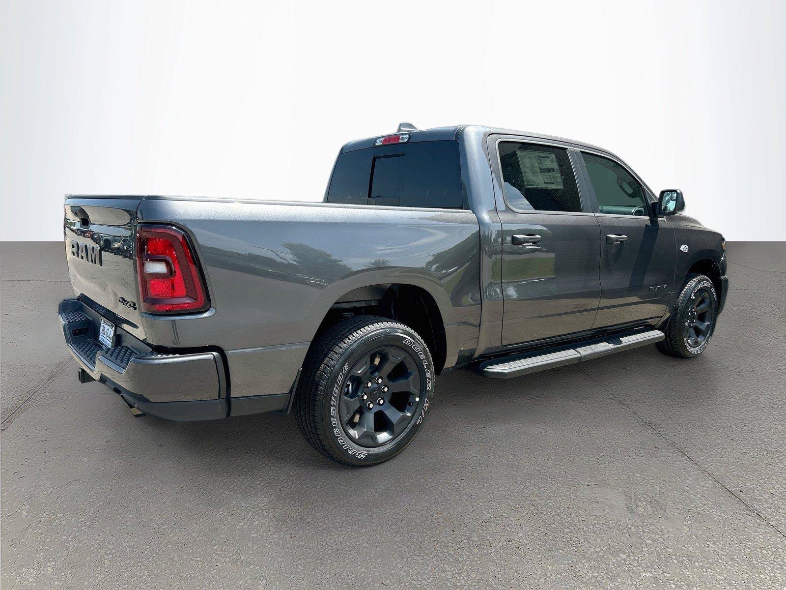 New 2026 RAM 1500 Express AWD/4WD image 4