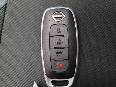 Used 2024 Nissan Versa SV FWD image 32
