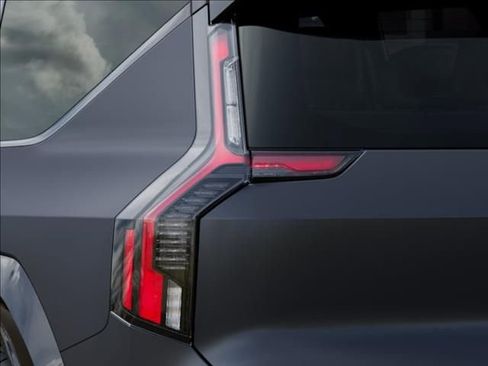 Used 2026 Kia EV9 GT-Line image 11