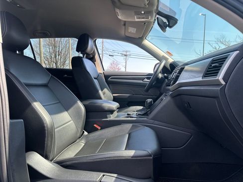 Used 2022 Volkswagen Atlas SE image 15