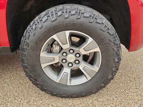 Used 2017 Chevrolet Colorado Z71 image 7