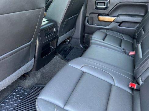 Used 2018 Chevrolet Silverado 1500 LTZ w/ Texas Edition image 12