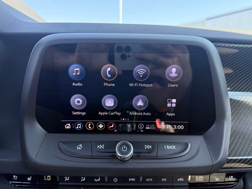 Used 2020 Chevrolet Camaro ZL1 RWD image 22