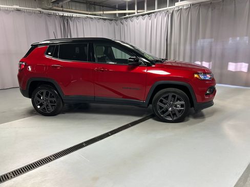 New 2026 Jeep Compass Limited image 8