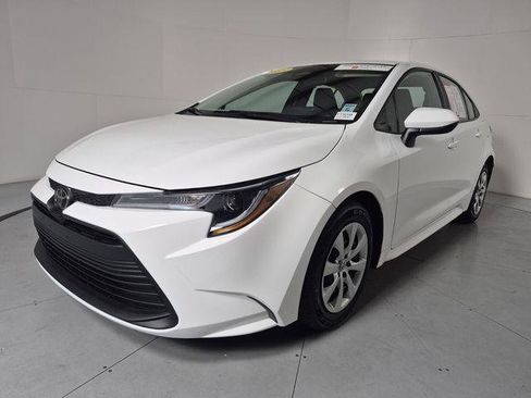 Certified 2023 Toyota Corolla LE FWD image 1