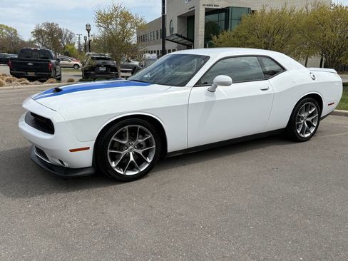 Used 2022 Dodge Challenger GT image 13