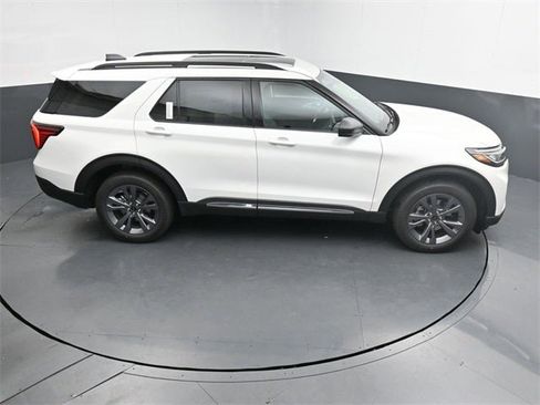 New 2025 Ford Explorer Active w/ Active Comfort Package image 27
