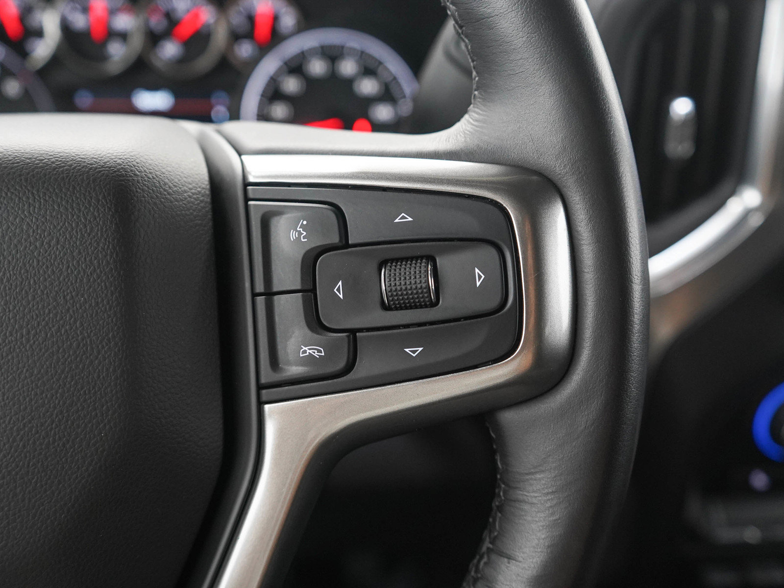 Used 2020 Chevrolet Silverado 1500 LT w/ All-Star Edition AWD/4WD image 27