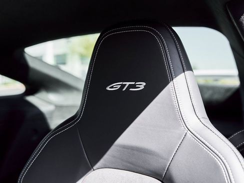Used 2022 Porsche 911 GT3 image 42