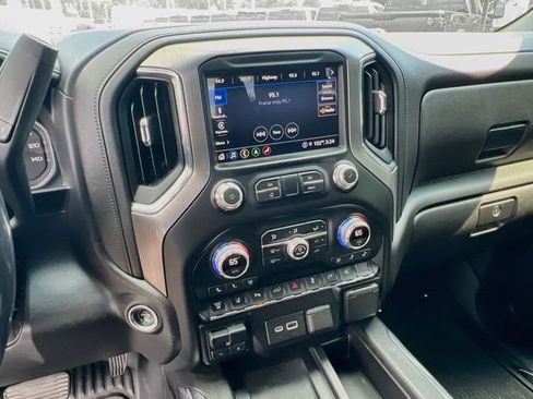 Used 2021 GMC Sierra 3500 Denali w/ Denali Ultimate Package AWD/4WD image 11