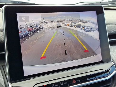 Used 2023 Jeep Compass Latitude w/ Convenience Group image 20