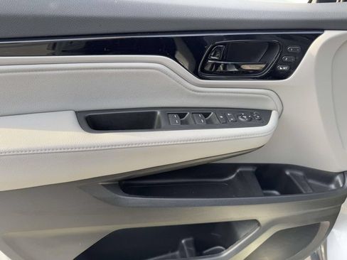 Used 2023 Honda Odyssey Touring image 19