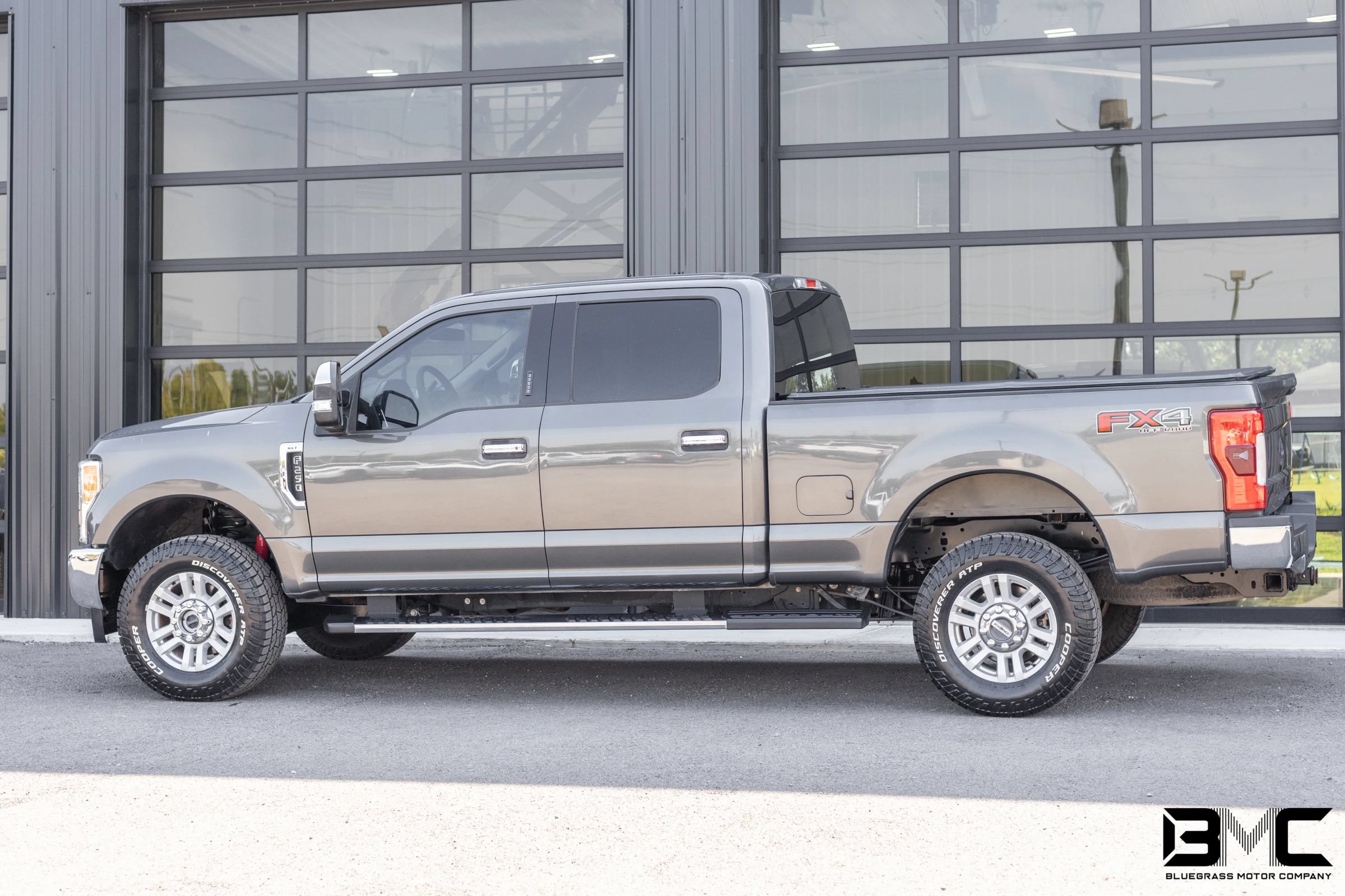 Used 2017 Ford F250 XLT w/ XLT Value Package AWD/4WD image 5