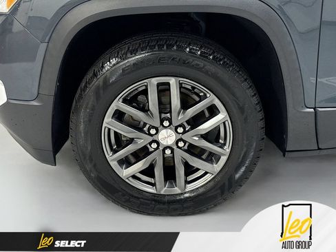 Used 2019 GMC Acadia SLT w/ LPO, Floor Liner Package FWD image 36