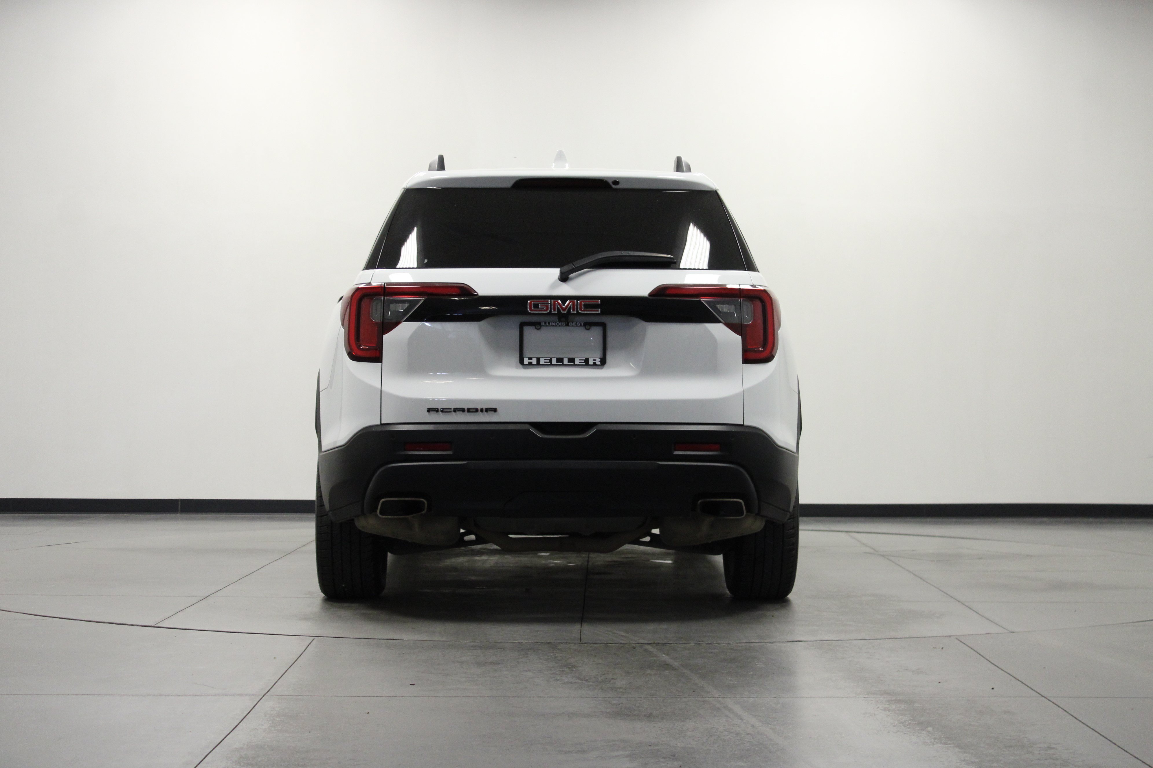 Used 2023 GMC Acadia SLT w/ Elevation Edition FWD image 5