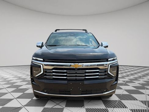 New 2026 Chevrolet Suburban Premier w/ Sun And Tow Package AWD/4WD image 8