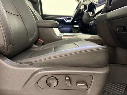 Used 2023 Chevrolet Silverado 1500 LTZ AWD/4WD image 50