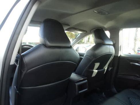 Used 2024 Toyota Camry SE w/ Blackout Package (TMS) image 21