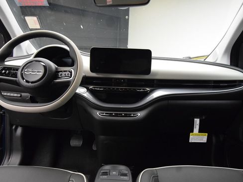 New 2026 FIAT 500 e Icona w/ Quick Order Package 21R FWD image 35