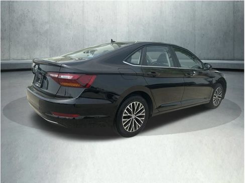 Used 2019 Volkswagen Jetta SE FWD image 6