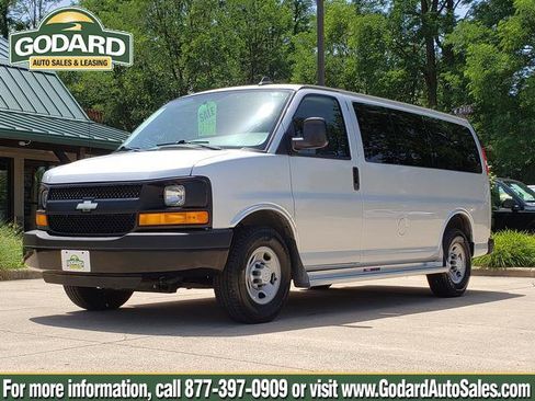 Used 2016 Chevrolet Express 2500 LS RWD image 1