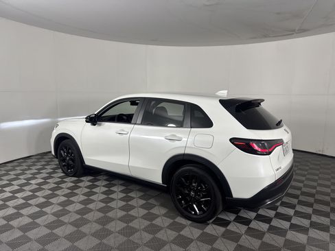 Certified 2024 Honda HR-V Sport image 7