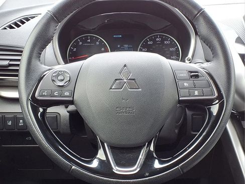 Used 2024 Mitsubishi Eclipse Cross SE image 18