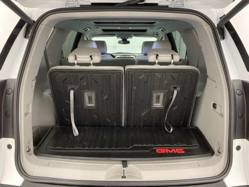 Used 2021 GMC Acadia SLT w/ Preferred Package image 36
